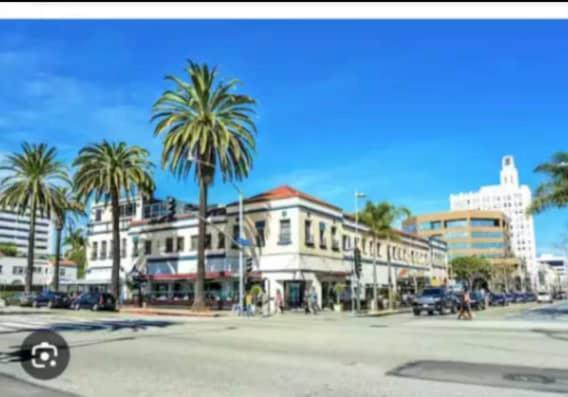 Apartment Steps To Santa Monica Beach, Pier, Boardwalk, And Venice *